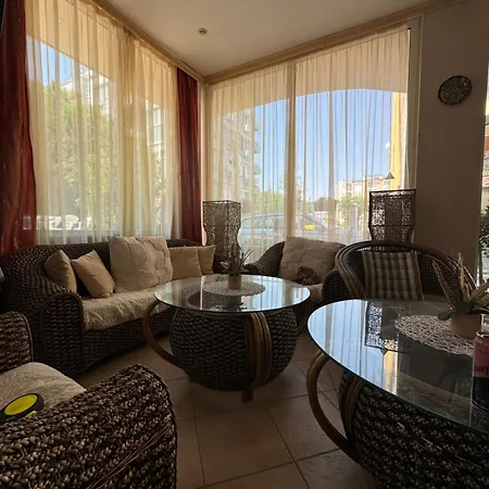 Apartmanhotel Sunrise Bahami 3*